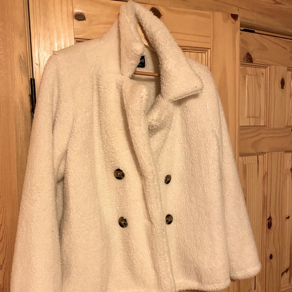 Faux Furr/fluffy Jacket - Picture 3 of 3